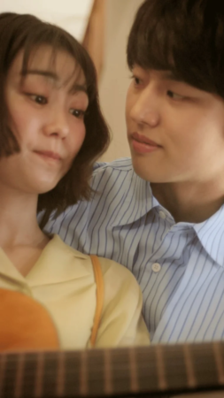 モカと颯太の親密な雰囲気