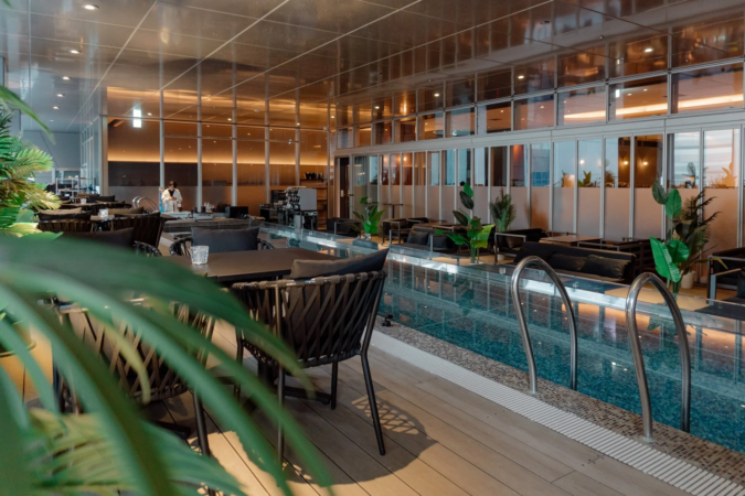 開放的なラウンジの様子